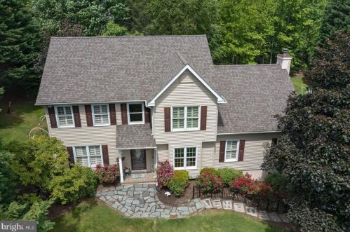 3303 Goodley Rd, Boothwyn, PA 19060-1910