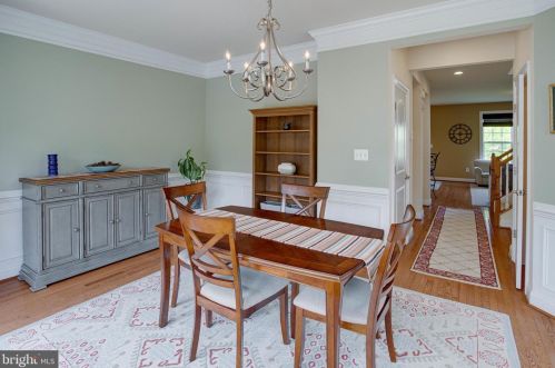 16002 Pitner St, Haymarket VA  20169-4956 exterior