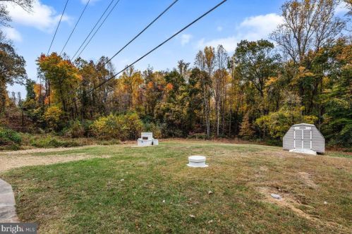 219 Greenbank Rd, Fredericksburg, VA 22406-5401