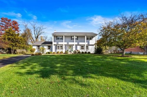 7392 Baywind Dr, Cincinnati, OH 45242-5810