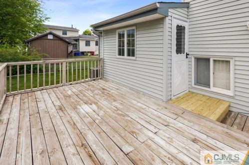 28 Holly St, Old Bridge NJ  08857-2259 exterior