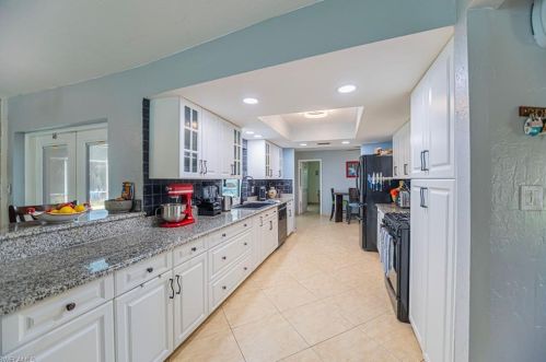 6100 Green Blvd, Naples FL  34116-4824 exterior