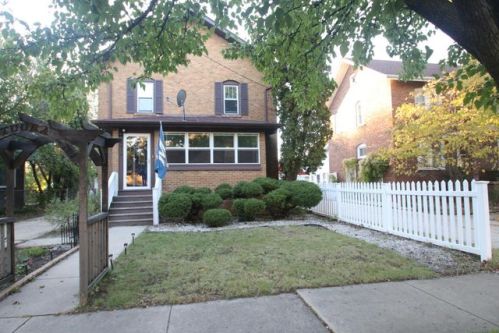 6018 59 Ave, Kenosha WI  53142-1230 exterior