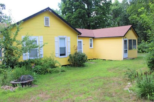 3155 Lexington Ave, Mohegan Lake, NY 10547-1663