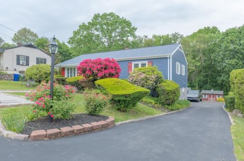12 Berkshire Dr, Danbury, CT 06811-4714
