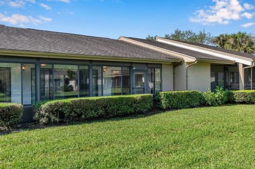 30 Dale Pl, Oldsmar FL  34677-2041 exterior