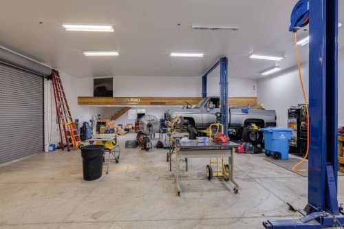 1857 Alice Dr, Penngrove CA  94951-9750 exterior
