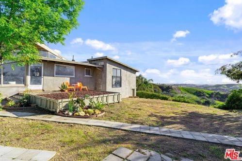 2083 Hanscom Dr, South Pasadena CA  91030-4011 exterior