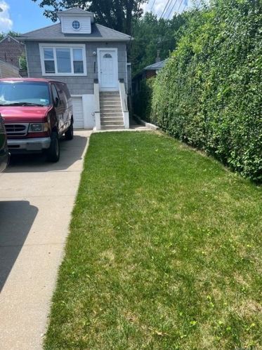 2557 Wilson Ave, Bronx, NY 10469-5608