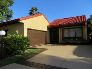 1036 202nd Ln, Miami, FL 33179-2526