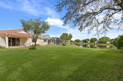 2360 Sapphire Cir, West Palm Beach, FL 33411-5198