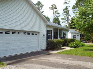 1109 Spruce Rd, Oak Island, NC 28461-9712