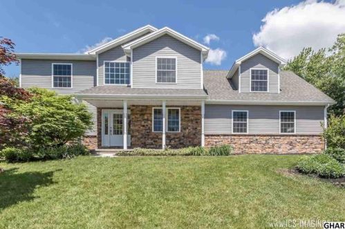 31 Kenwood Dr, Carlisle, PA 17013-2112