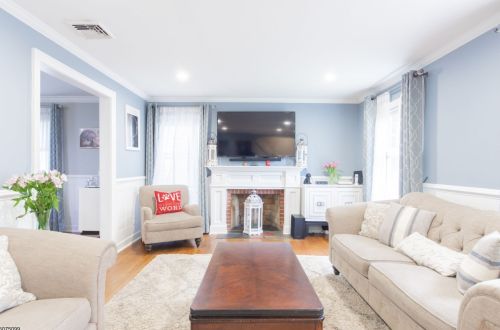 284 Passaic Ave, Nutley NJ  07110-2743 exterior