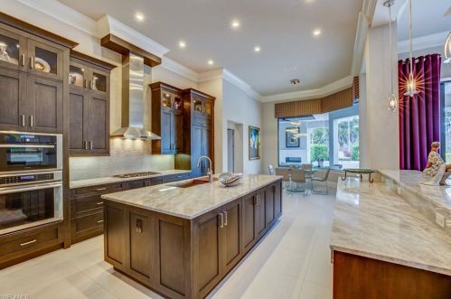 4257 Deephaven Ln, Naples FL 34119-8616 exterior