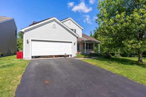 821 Cedar Run Dr, Blacklick, OH 43004-8808