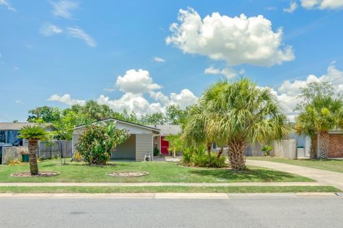 825 Nana Ave, Orlando, FL 32809-5913