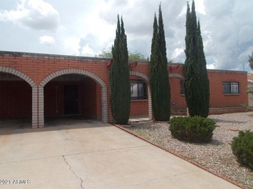 830 El Sonoro Dr, Sierra Vista, AZ 85635-3918