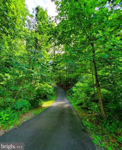 2031 Piping Tree Ferry Rd, Mechanicsville, VA 23111-6014