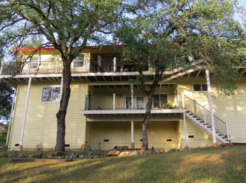 18883 Hummingbird Dr, Lake Wildwood CA  95946-9694 exterior