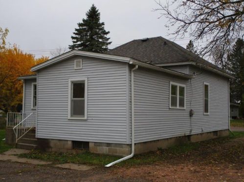 303 10th St, Cameron WI  54822-4420 exterior