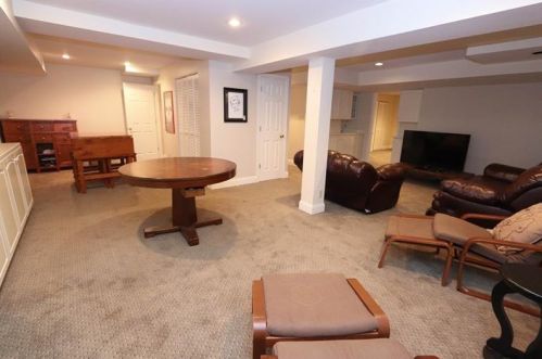 1491 Redfern Dr, Pittsburgh PA 15241-2932 exterior