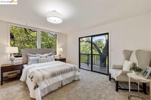 25566 Fernhill Dr, Los Altos CA  94024-6302 exterior