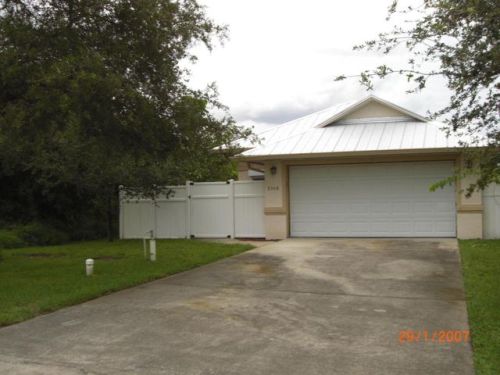 3960 11th St, Sebastian, FL 32976-2808