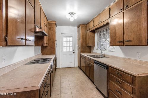 315 Orange Dr, Casa Grande, AZ 85122-4043