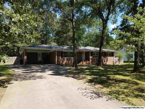 1469 Bob Jones Rd, Scottsboro AL  35769-6331 exterior