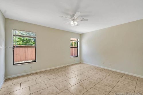 711 3rd Pl, Dania Beach FL  33004-4924 exterior