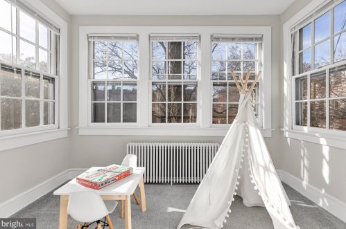 124 6 St, Washington DC 20002-2215 exterior