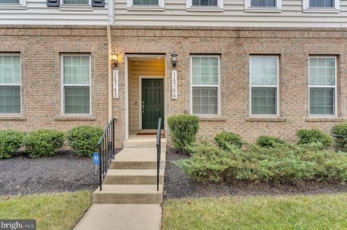 14744 Mason Creek Cir, Woodbridge, VA 22191-3318