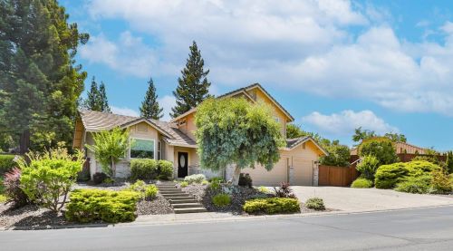 3116 Collingswood Dr, Folsom CA  95762-6214 exterior