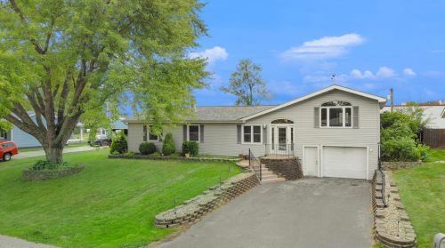 2153 Marshall Dr, Valpo, IN 46385-5427