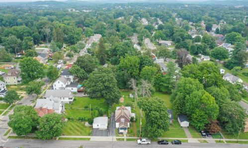 1 Elmwood Ave, Poughkeepsie NY  12603-4101 exterior