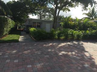 1941 Dewey St, Hollywood FL  33020-6019 exterior