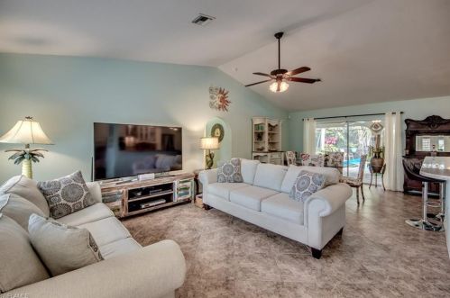 2805 46th Ter, Cape Coral, FL 33914-6028