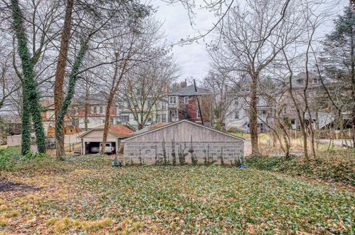 213 Dalzell Ave, Pittsburgh PA 15202-1856 exterior