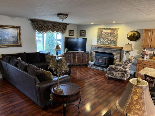 116 Hawthorn Rd, Pataskala, OH 43062-9061