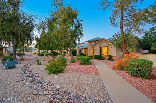 20462 Broken Arrow Dr, Sun City, AZ 85375-3724
