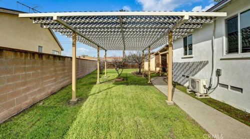 1035 Silverbirch Pl, West Covina CA  91790-5043 exterior