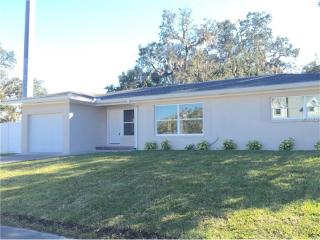 559 Locklie St, Dunedin FL  34698-7629 exterior