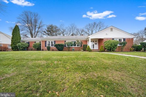 320 Walden Rd, Wilmington, DE 19803-2424