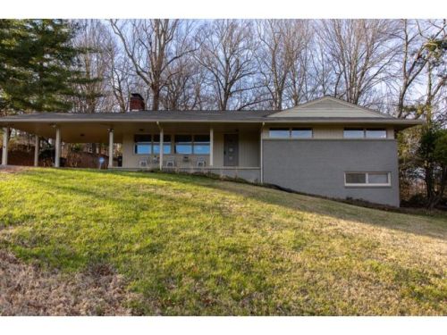 4532 Chickasaw Rd, Kingsport, TN 37664-2157