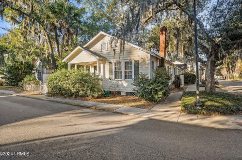 714 Charles St, Beaufort, SC 29902-5011