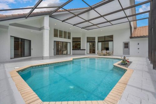 6670 Newport Lk Cir, Boca Raton FL 33496-3001 exterior