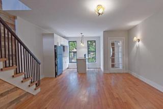 211 Moffat St, Brooklyn, NY 11207-1506