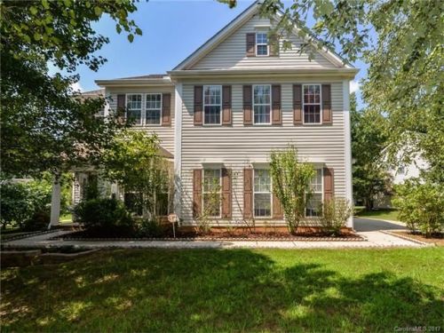 5501 Suncrest Ct, Charlotte, NC 28215-7566