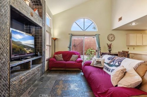 867 9th St, Pismo Beach CA  93433-2737 exterior